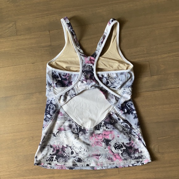 Lululemon tank built in bra - Picture 2 of 2